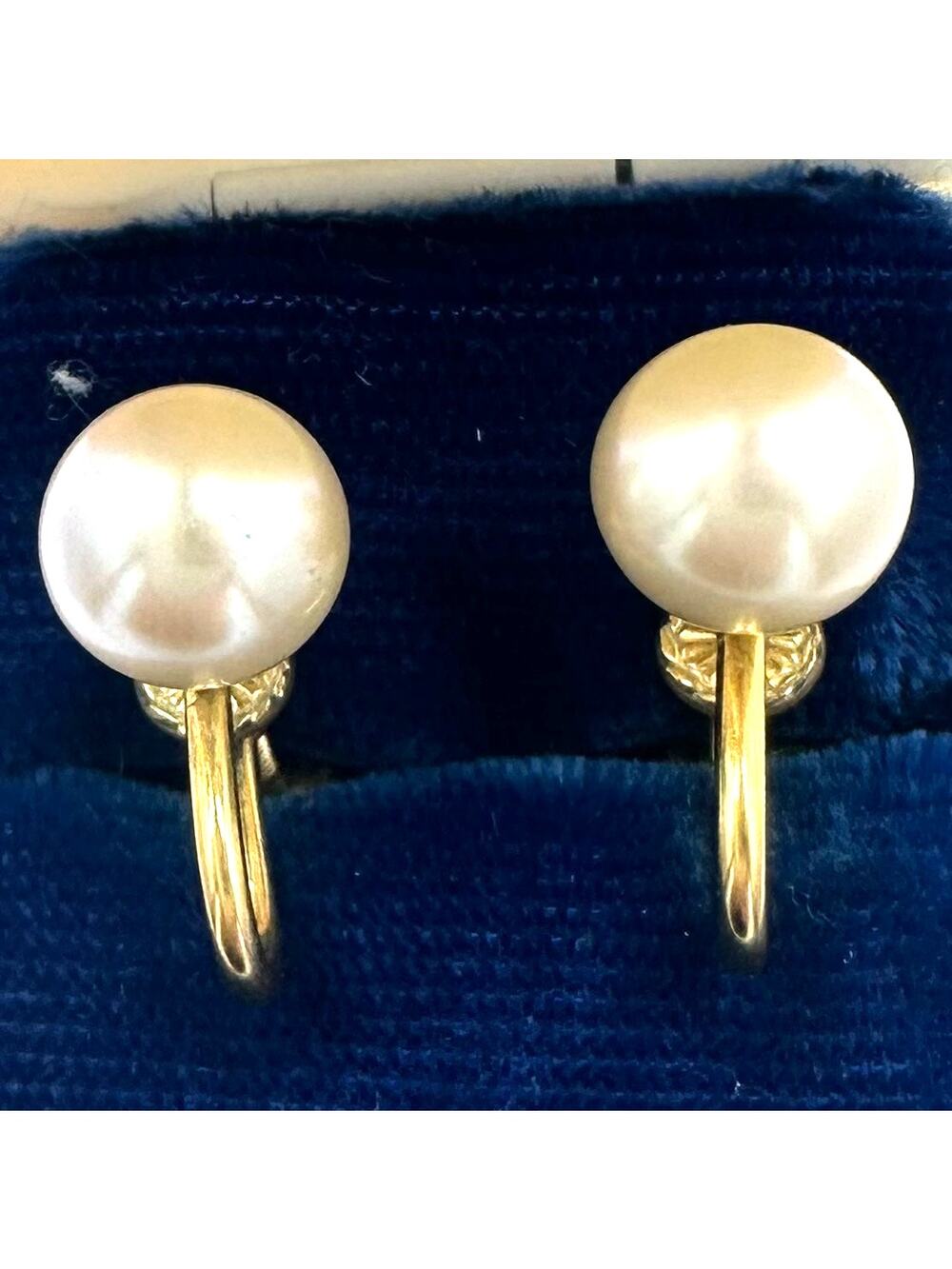 Vintage 12kt yellow gold filled real 8mm freshwater pearls screw back earrings